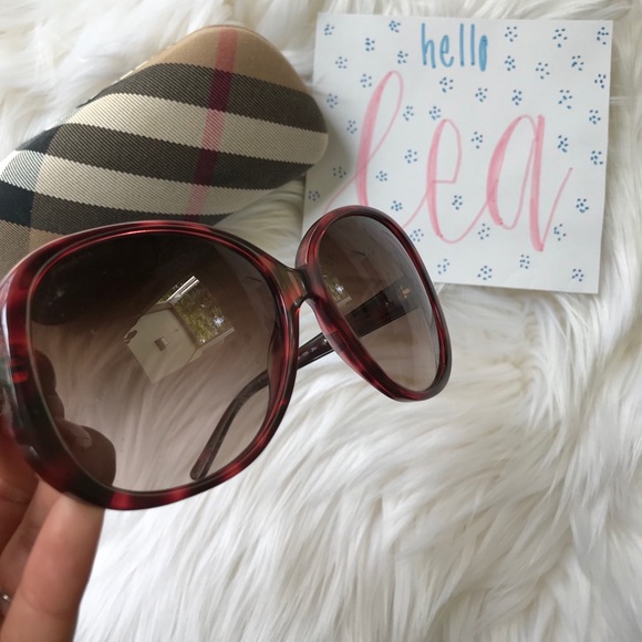 Authentic Burberry Oversized Sunglasses, acetate